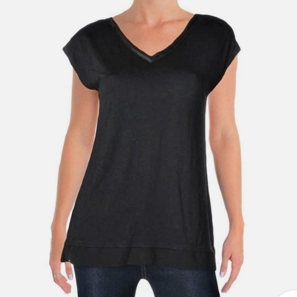 Marled Black Short Sleeve V-Neck Top
